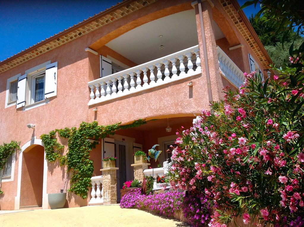 Chambres D'Hotes Les Noisetiers Digne-les-Bains Dış mekan fotoğraf