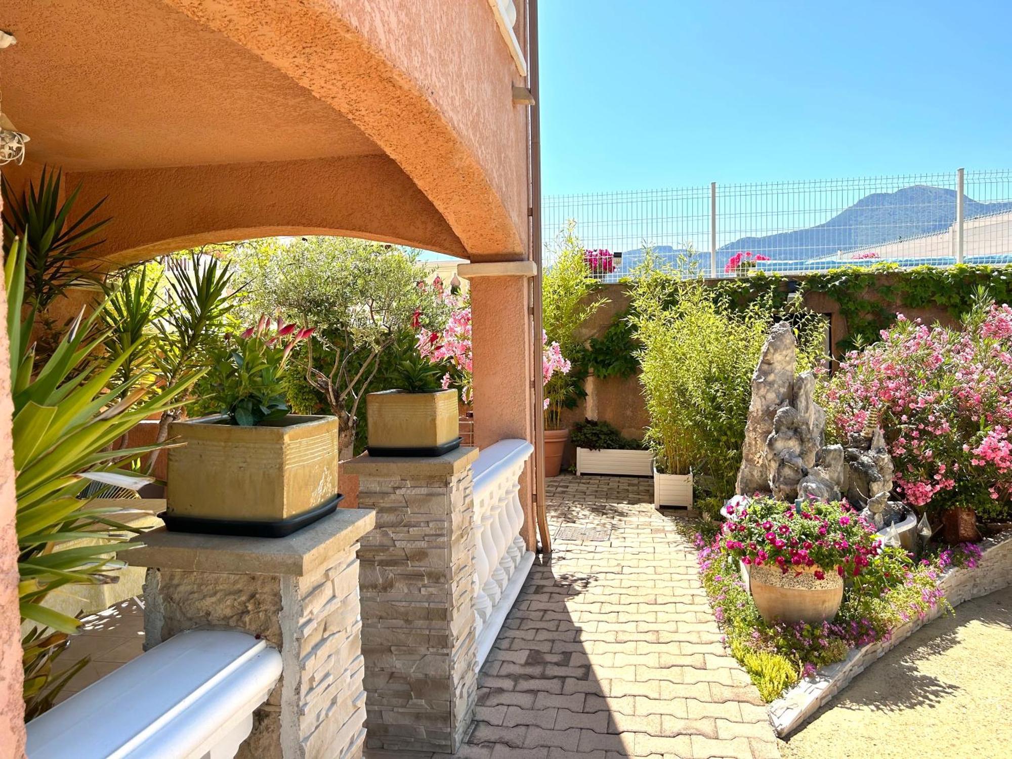 Chambres D'Hotes Les Noisetiers Digne-les-Bains Dış mekan fotoğraf